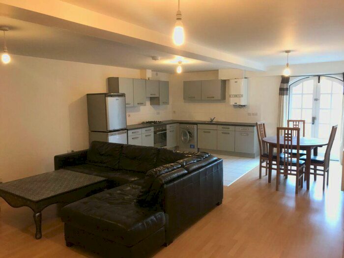2 Bedroom Apartment To Rent In Georgian House, Derby, DE1