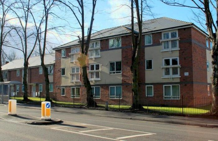 2 Bedroom Flat To Rent In Terryfield Court, Lichfield Road, Walsall, Walsall, WS4