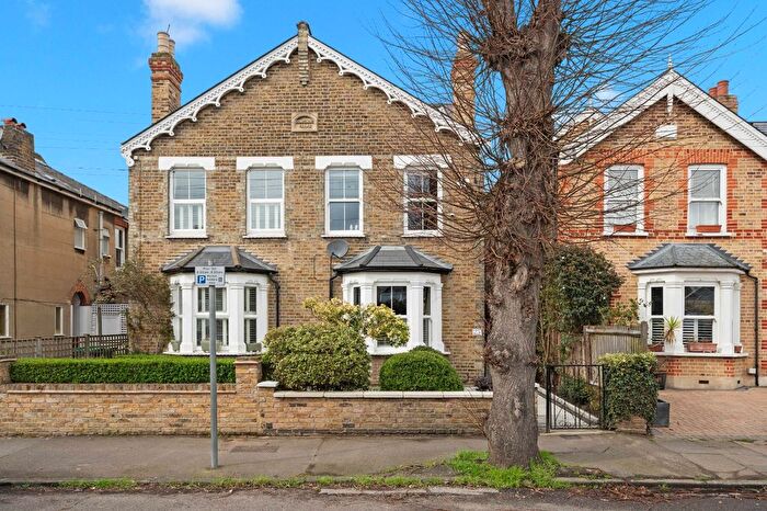 4 Bedroom Semi Detached House For Sale In Canbury Avenue, Kingston Upon Thames, KT2