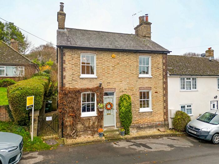 3 Bedroom Semi-detached House For Sale In Wellcroft, Ivinghoe, LU7