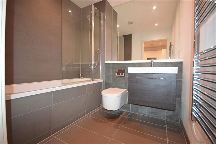 1 Bedroom Flat To Rent In Warren Road, Cheadle Hulme, Cheadle, SK8