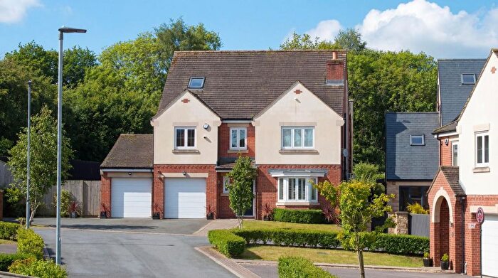 6 Bedroom Detached House For Sale In Millstone Close, Burley In Wharfedale, LS29