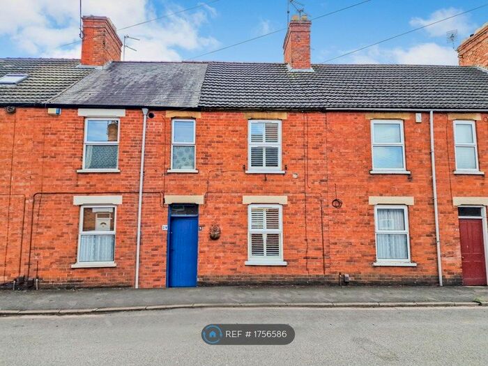 3 Bedroom Terraced House To Rent In Redcross Street, Grantham, NG31