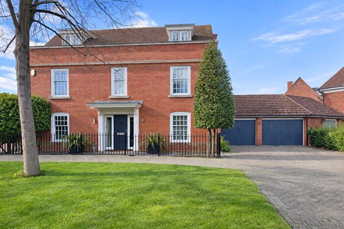 5 Bedroom Detached House For Sale In Cuckoo Way, Great Notley, Braintree, CM77