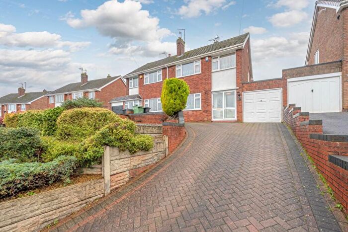 3 Bedroom Semi Detached House For Sale In Longfellow Road, Dudley, DY3