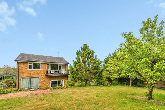 4 Bedroom Detached House For Sale In Ferry Lane, Moulsford, Wallingford, OX10