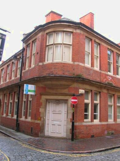 1 Bedroom Flat To Rent In Bishop Lane, Hull, HU1