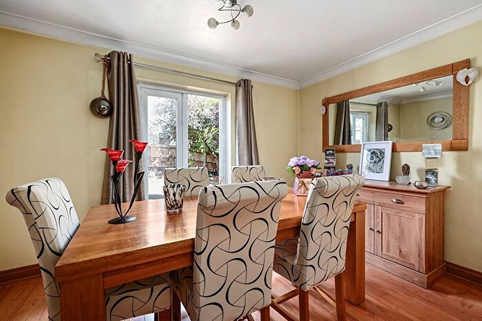 4 Bedroom Detached House For Sale In Camberley, Surrey, GU15