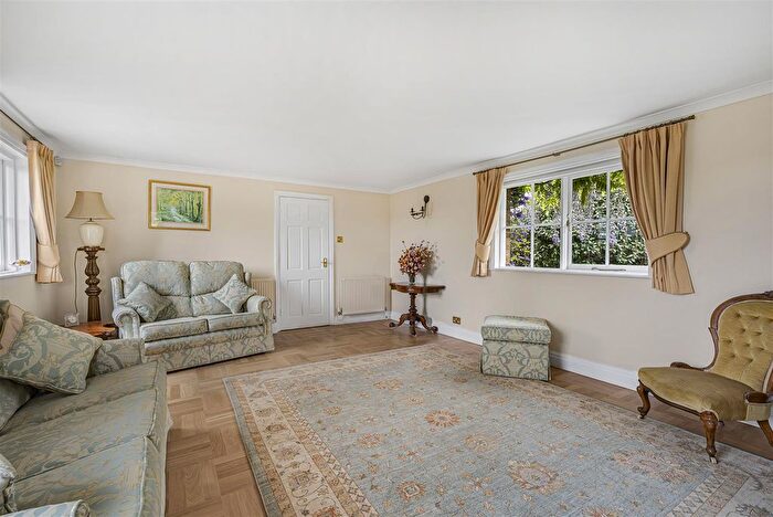5 Bedroom Detached House For Sale In Holly Grove Road, Bramfield, SG14
