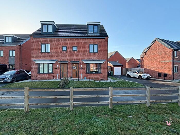3 Bedroom Semi-Detached House For Sale In Shire Walk, Winsford, CW7