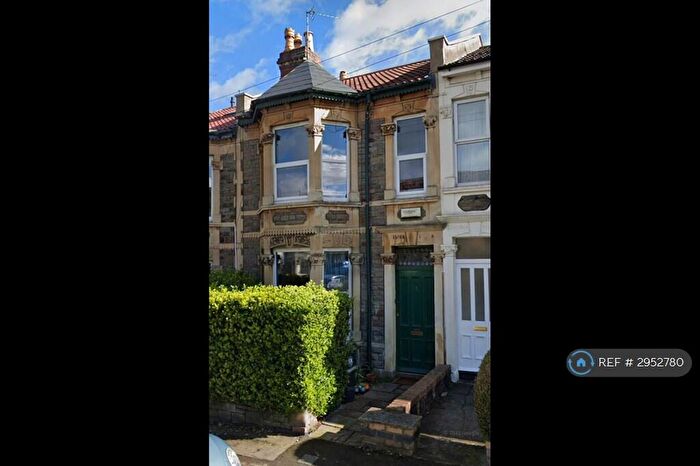 3 Bedroom Terraced House To Rent In Kennington Avenue, Bristol, BS7