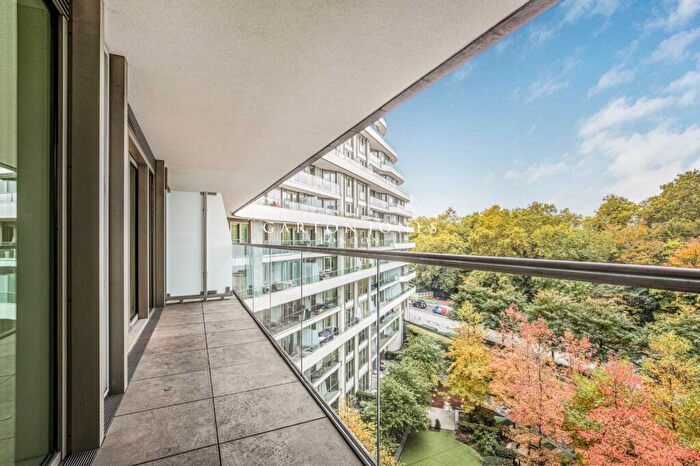 2 Bedroom Apartment For Sale In Cascade Court, Sopwith Way, London, SW11