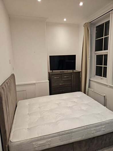 1 Bedroom Studio To Rent In Wandsworth High Street, London, SW18