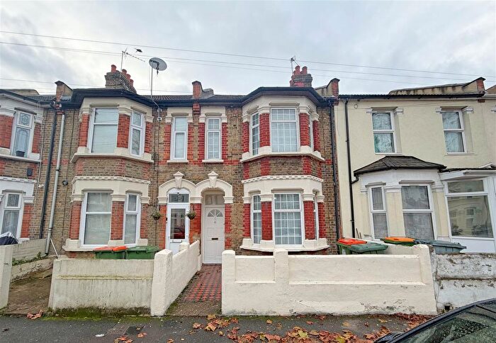 3 Bedroom Terraced House For Sale In Strone Road, London, E12