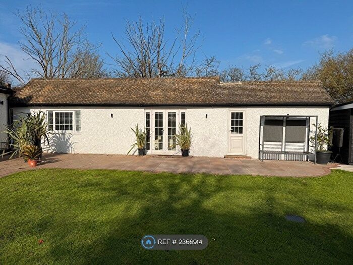 1 Bedroom Flat To Rent In Betts Lane, Nazeing, Waltham Abbey, EN9