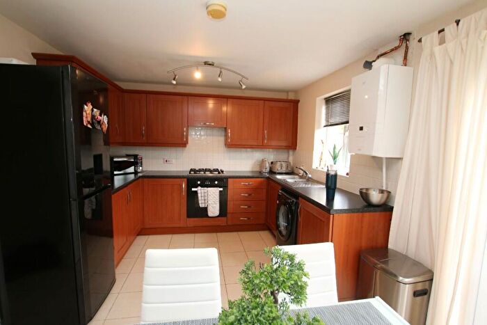 3 Bedroom Town House To Rent In Tummel Way, Attleborough, Norfolk, NR17