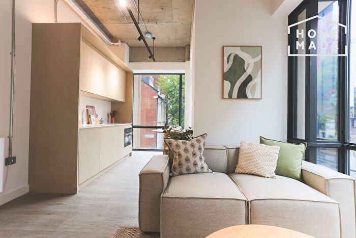1 Bedroom Flat To Rent In Hammersmith Road, W6