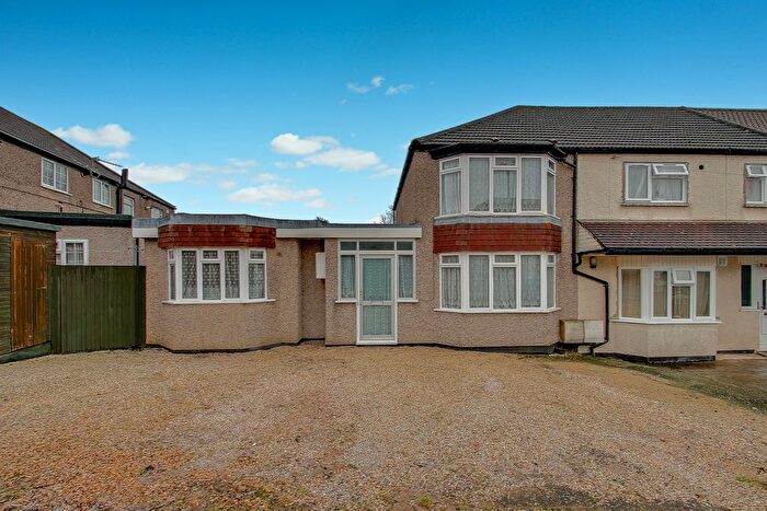 4 Bedroom End Terrace House For Sale In Birkbeck Way, Greenford, UB6