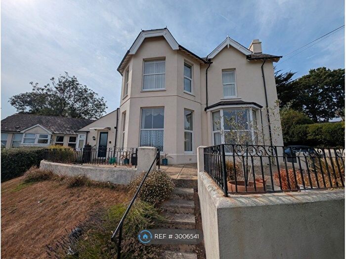2 Bedroom Flat To Rent In Dawlish Road, Teignmouth, TQ14