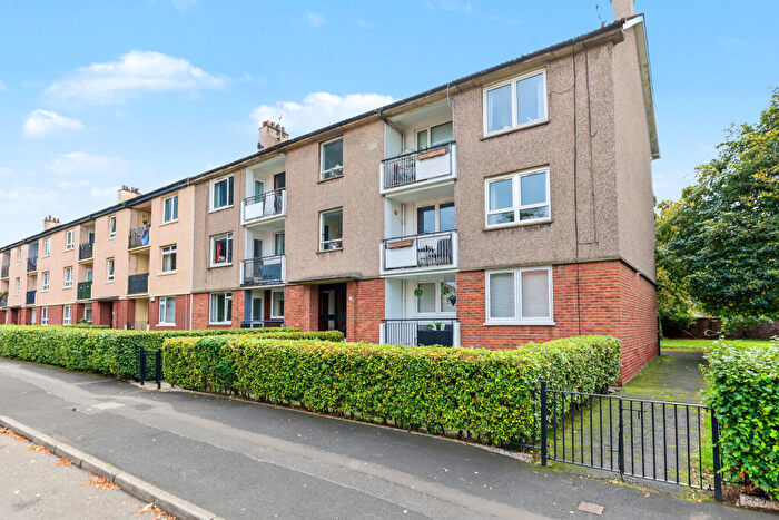 2 Bedroom Flat For Sale In / Wykeham Place, Knightswood, Glasgow, G13
