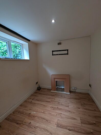 1 Bedroom Apartment To Rent In Church Street, Gornal Wood, Dudley, DY3