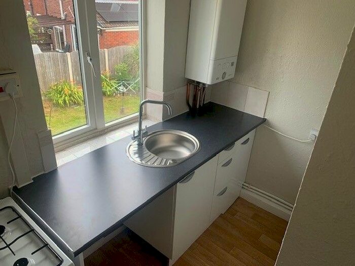 2 Bedroom Flat To Rent In Greenland Avenue South, Maltby, S66