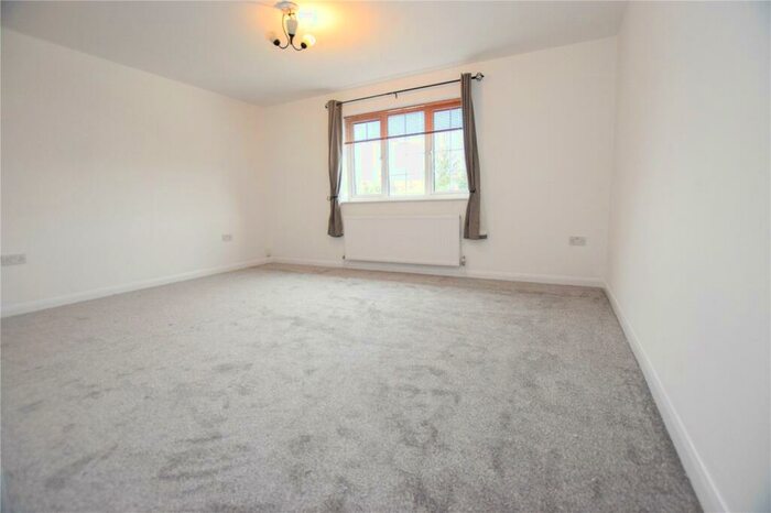 2 Bedroom Semi-Detached House For Sale In St. Marys Lane, Upminster, RM14