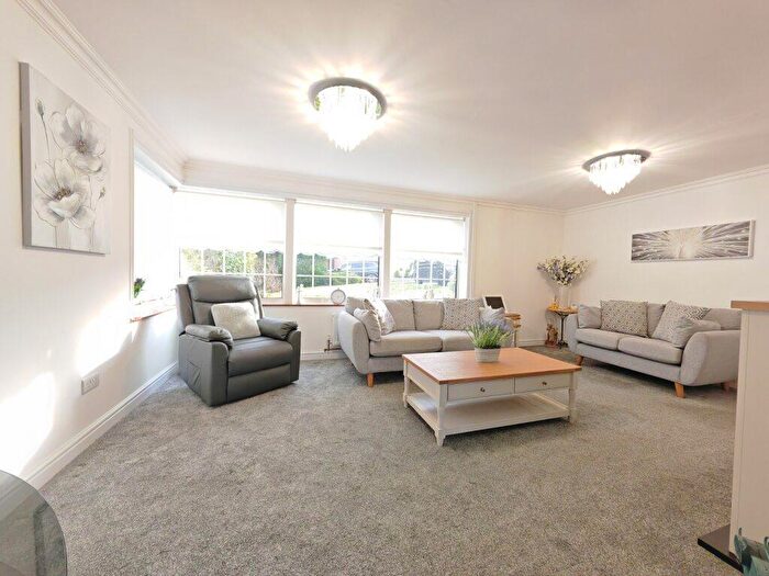 3 Bedroom Link Detached House To Rent In Ardingly, Bracknell, RG12
