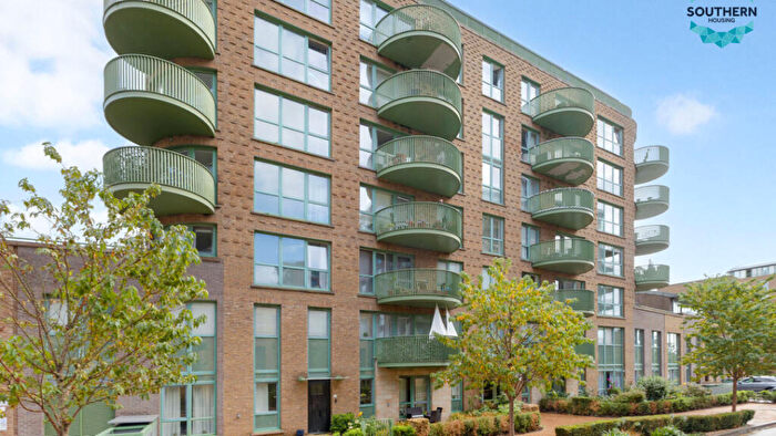 3 Bedroom Flat For Sale In Ottley Drive, Kidbrooke, London, SE3
