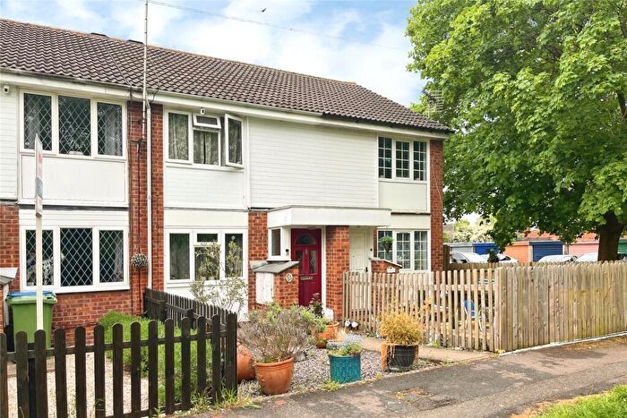 2 Bedroom Terraced House For Sale In Lower Close, Aylesbury, HP19