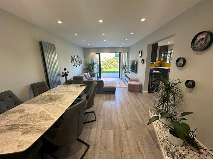 3 Bedroom Terraced House To Rent In Stains Close, Cheshunt, EN8