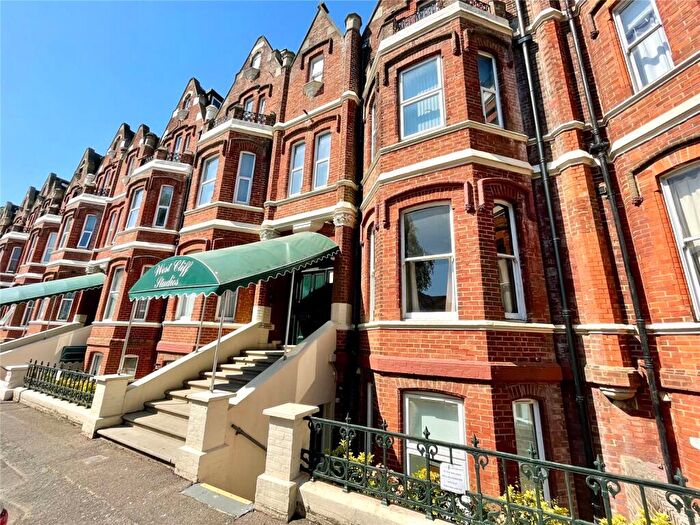 Studio For Sale In Durley Gardens, Bournemouth, Dorset, BH2