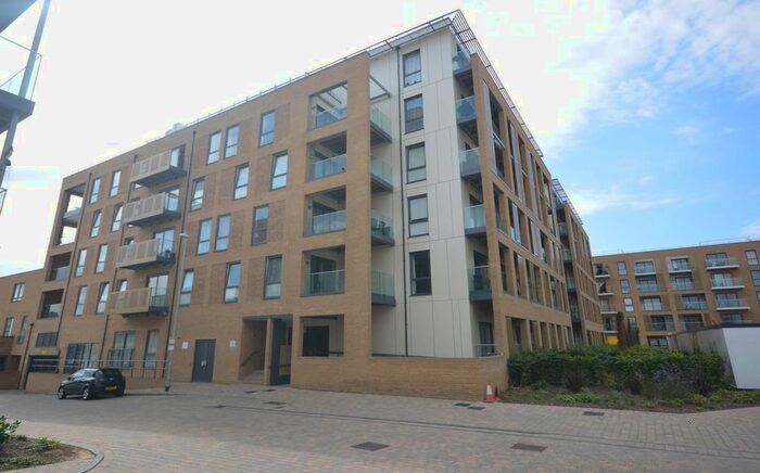 2 Bedroom Flat To Rent In Dunn Side, Chelmsford, CM1
