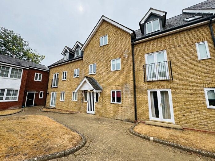 2 Bedroom Flat For Sale In Flat, Stamford Yard, Kneesworth Street, Royston, Hertfordshire, SG8