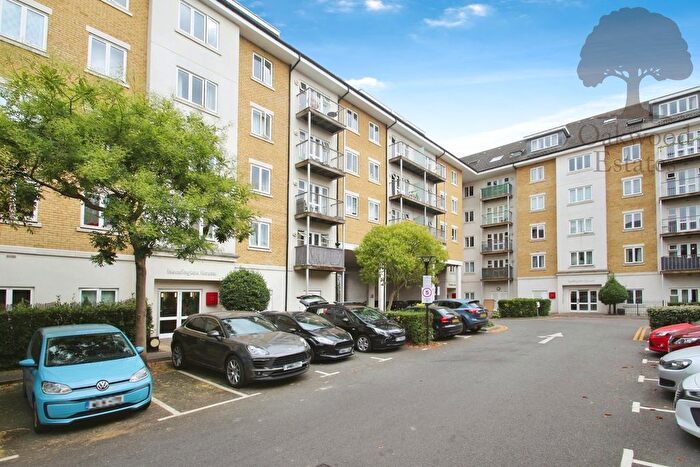 2 Bedroom Flat To Rent In Park Lodge Avenue, West Drayton, UB7