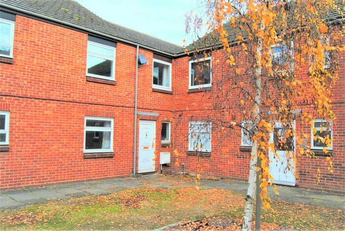 2 Bedroom House To Rent In Ipswich Court, Bury St. Edmunds, IP33