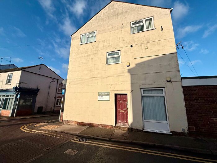 2 Bedroom Flat To Rent In Wylds Lane, Worcester, WR5