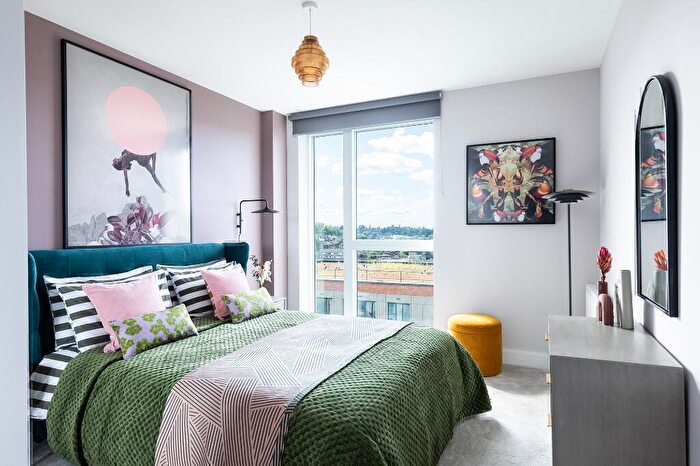 2 Bedroom Apartment To Rent In Kooky Redhill, Marketfield Road, Redhill, Surrey, RH1