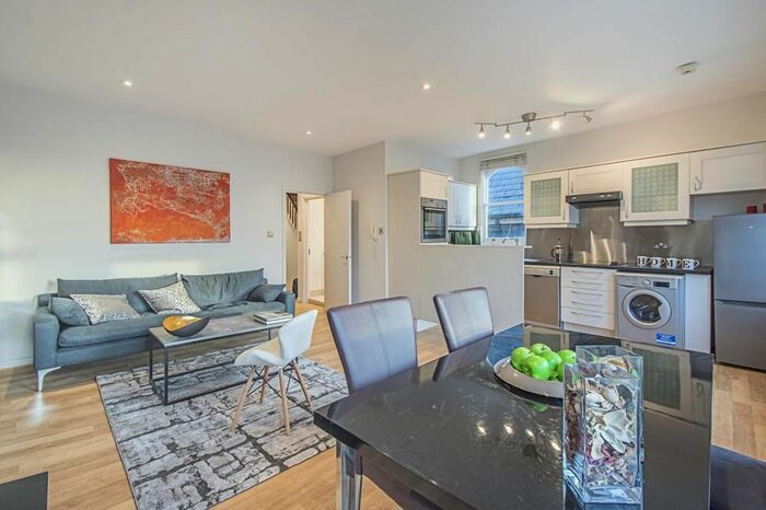 1 Bedroom Flat To Rent In Lyall Street, London, SW1X