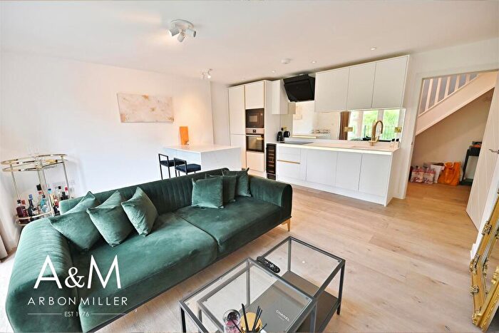 2 Bedroom Duplex To Rent In Netley Road, Newbury Park, IG2