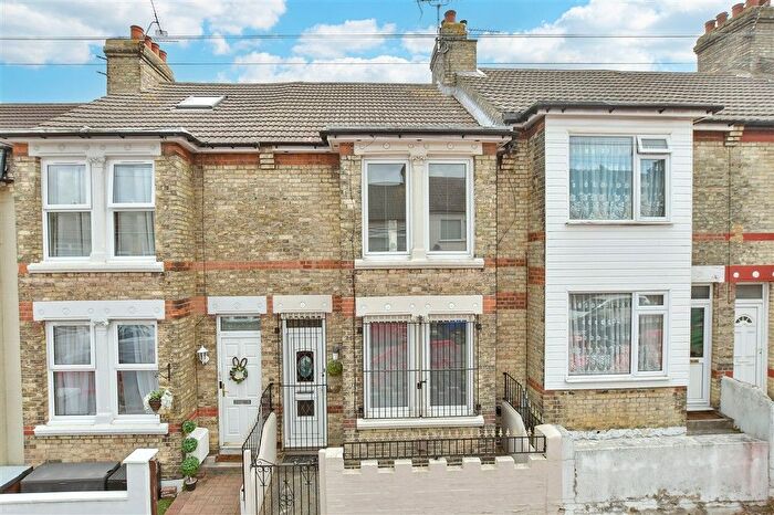 3 Bedroom Terraced House For Sale In Louisville Avenue, Gillingham, Kent, ME7