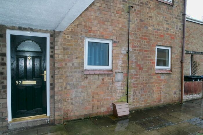 2 Bedroom Flat To Rent In Inglewhite, Skelmersdale, WN8
