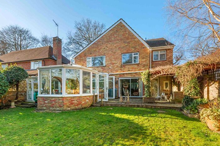 5 Bedroom Detached House For Sale In St. Johns Close, Penn, HP10