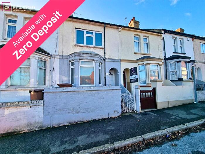 3 Bedroom Property To Rent In Strover Street, Gillingham, ME7