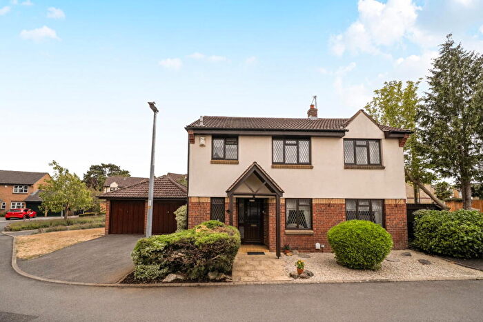 4 Bedroom Detached House For Sale In Hazel Copse, Chippenham, SN14