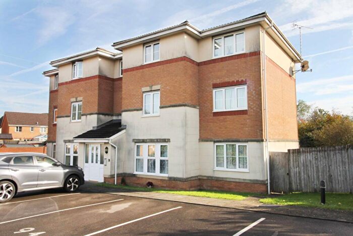 1 Bedroom Apartment For Sale In Clos Springfield, Talbot Green, CF72