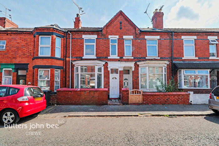 3 Bedroom Terraced House For Sale In Lawton Street, Crewe, CW2