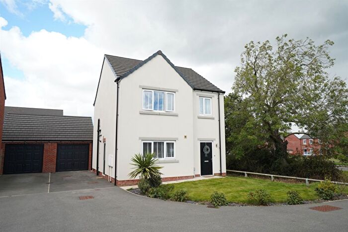 3 Bedroom Detached House For Sale In Thomas Drive, Killinghall, Harrogate, HG3