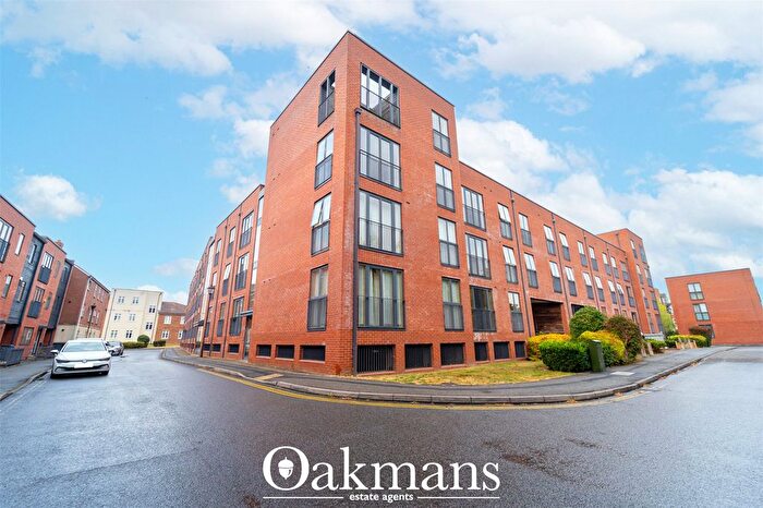 2 Bedroom Flat For Sale In Ascote Lane, Shirley, Solihull, West Midlands, B90