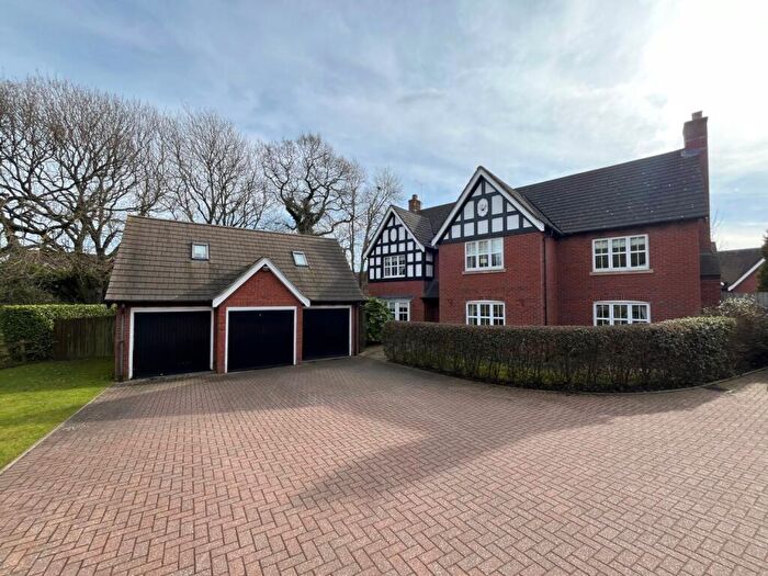 5 Bedroom Detached House To Rent In Wychwood Park, Weston, Crewe, Cheshire, CW2